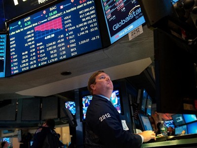 Người Nga nắm giữ khoảng 14 tỷ USD cổ phiếu niêm yết tại Mỹ tính đến cuối tháng 3/2022. Ảnh: AFP